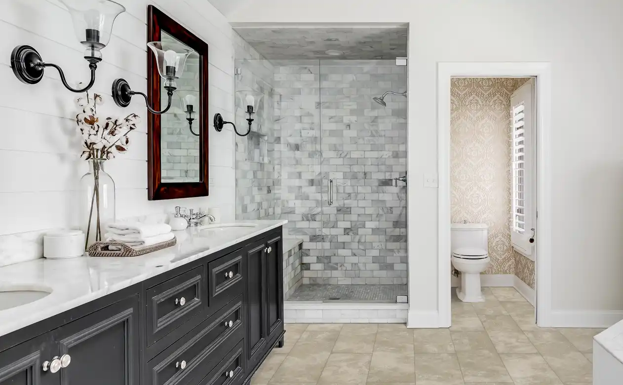 Tile bathroom with tiled shower 